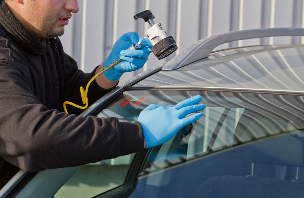 Mobile Windshield Repair: What to Expect